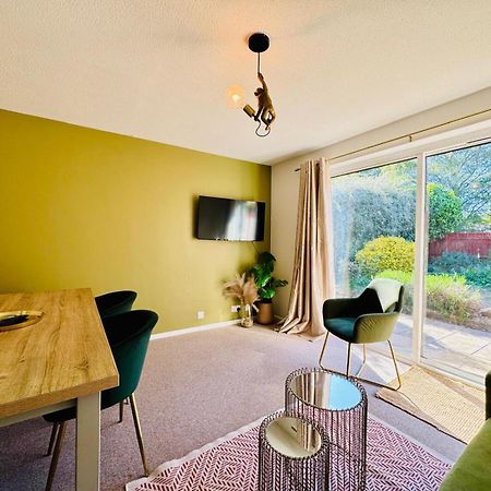 2 Bed House, Sleeps 6, Dog Friendly, Close To A14 M11, With Garden & Parking Long Stay Work Contractor Leisure, Jade CBG Exterior foto