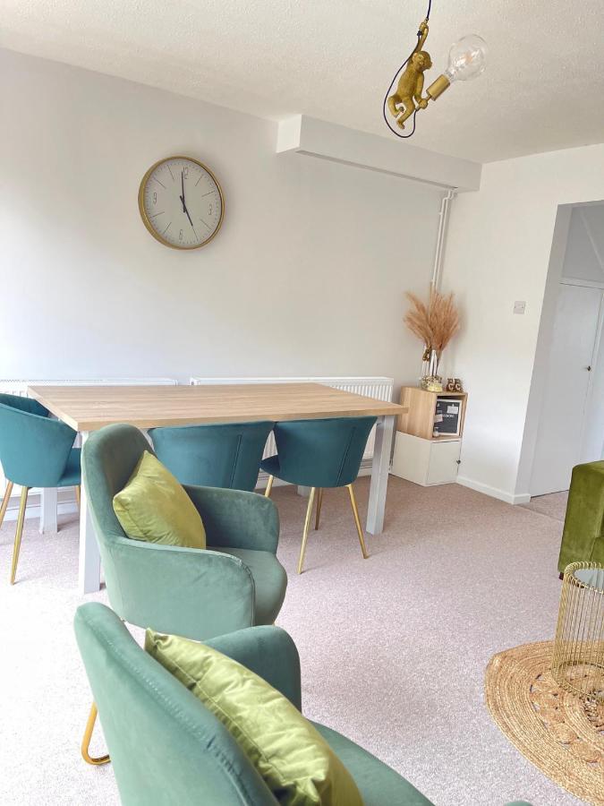 2 Bed House, Sleeps 6, Dog Friendly, Close To A14 M11, With Garden & Parking Long Stay Work Contractor Leisure, Jade CBG Exterior foto